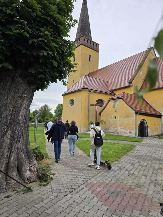 [FOTO] Zabawa połączona z odkrywaniem lokalnych perełek. Za nami otwarcie nowego questu w Bukowie