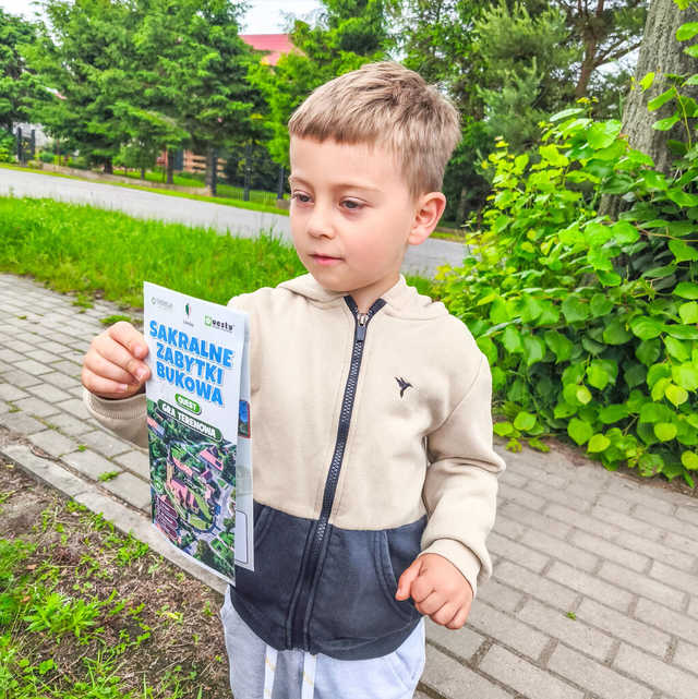 [FOTO] Zabawa połączona z odkrywaniem lokalnych perełek. Za nami otwarcie nowego questu w Bukowie