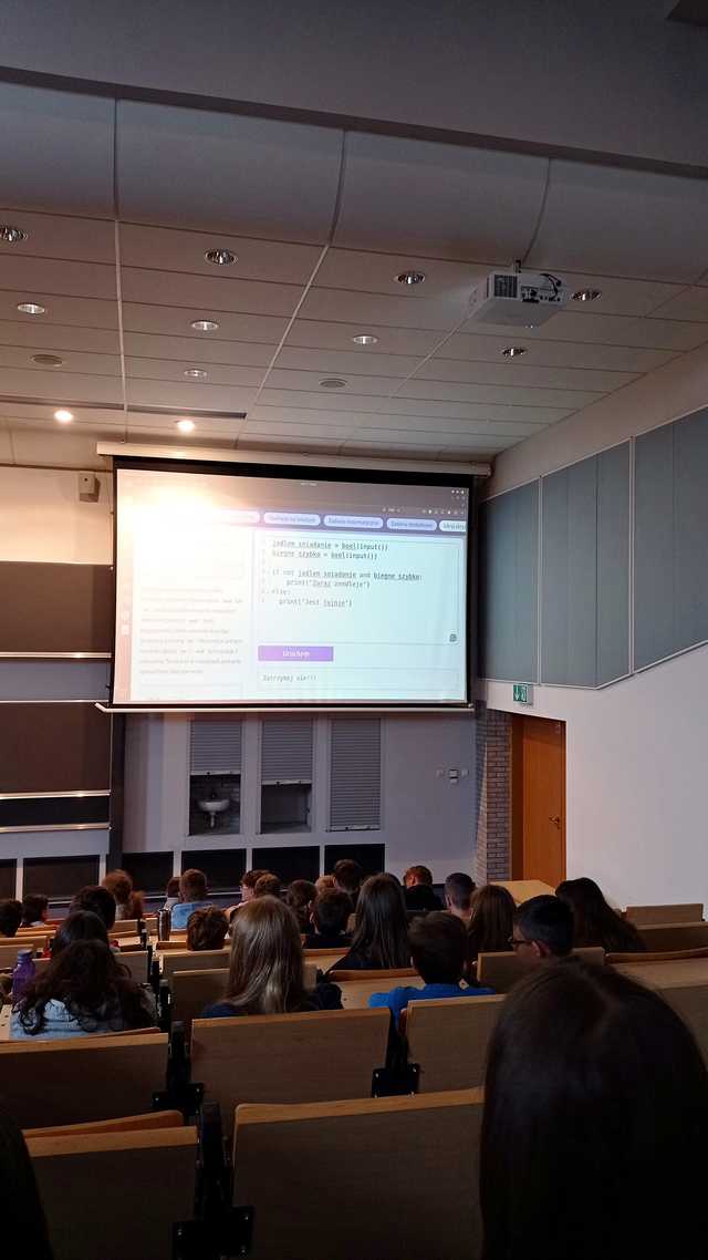 Uczyli się zasad programowania w Instytucie Informatyki UWr 
