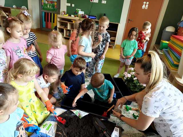 Zielony zakątek w „Bajkowej Dolince” w Pszennie 
