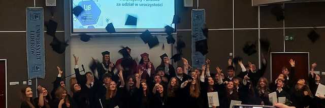 [FOTO] Uczniowie SP nr 1 w Świdnicy reprezentowali powiat na V Uniwersytecie Liderów