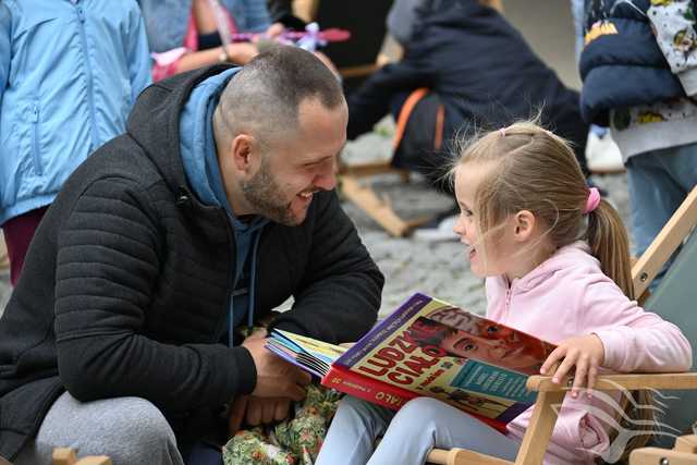 [FOTO] Zakończenie cyklu warsztatów bibliotecznych Czytelniaki na Skwerze z dzikami