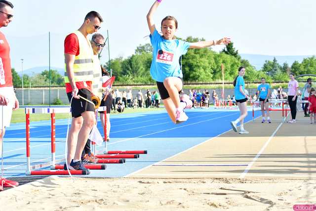 [FOTO] Czas na finał! Zacięta rywalizacja w Świdnickim Czwartku Lekkoatletycznym