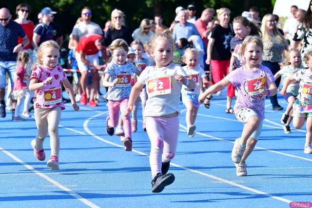 [FOTO] Czas na finał! Zacięta rywalizacja w Świdnickim Czwartku Lekkoatletycznym