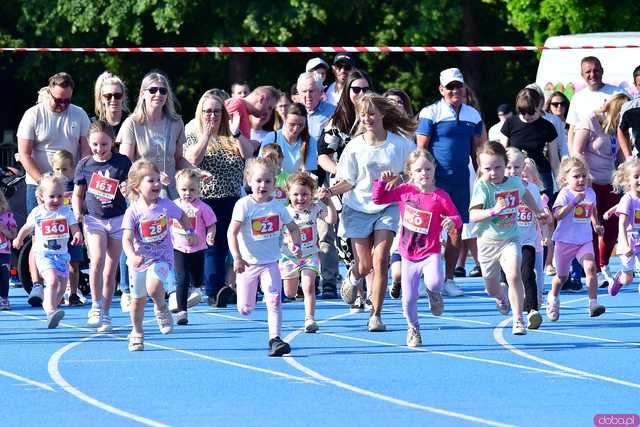 [FOTO] Czas na finał! Zacięta rywalizacja w Świdnickim Czwartku Lekkoatletycznym