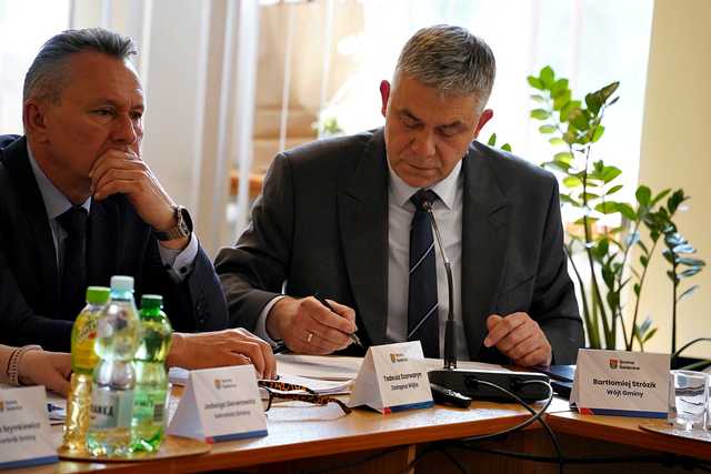 Wotum zaufania i absolutorium dla wójta gminy Świdnica 