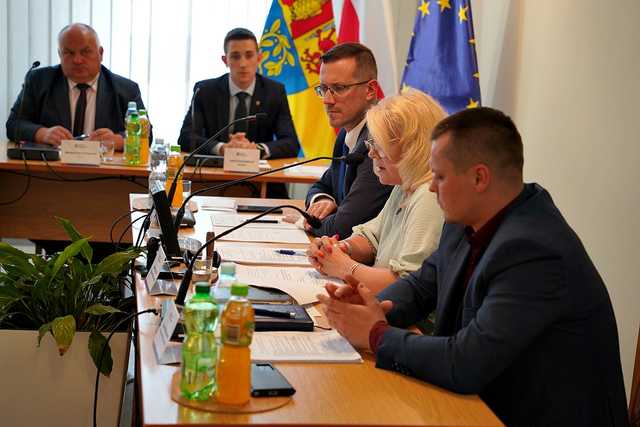 Wotum zaufania i absolutorium dla wójta gminy Świdnica 