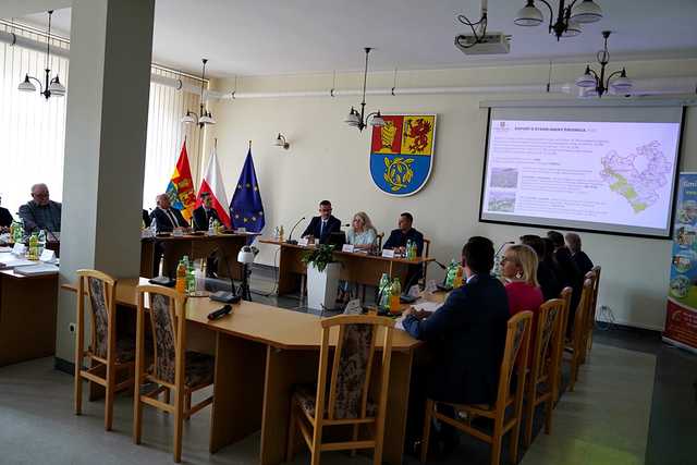 Wotum zaufania i absolutorium dla wójta gminy Świdnica 