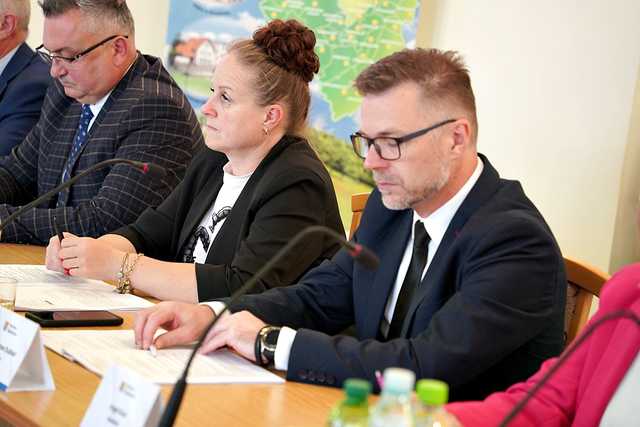 Wotum zaufania i absolutorium dla wójta gminy Świdnica 
