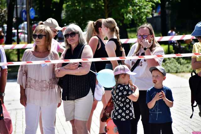 [WIDEO/FOTO] Po raz czwarty pobiegli, aby promować rodzicielstwo zastępcze
