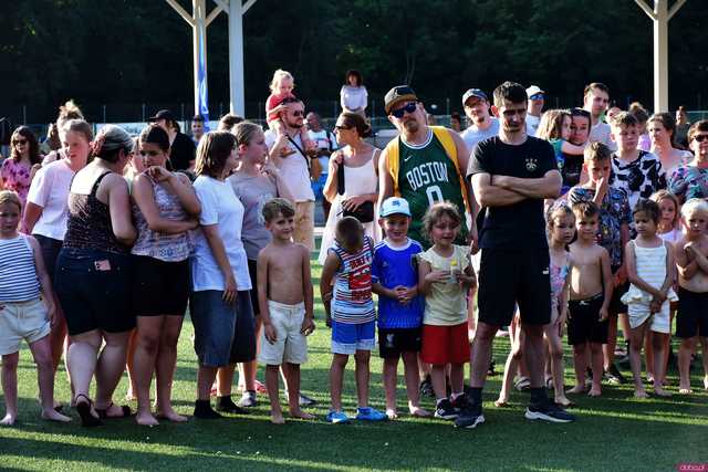 [WIDEO/FOTO] Tysiące baniek, mydlana wyspa i mnóstwo dobrej zabawy. Trwa 8. Mydlany Park Festiwal w Żarowie