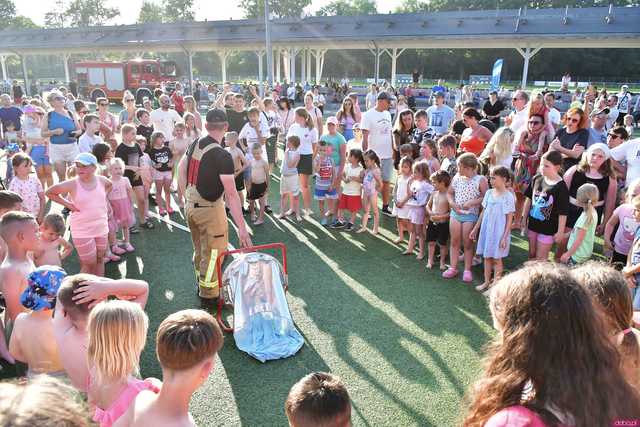 [WIDEO/FOTO] Tysiące baniek, mydlana wyspa i mnóstwo dobrej zabawy. Trwa 8. Mydlany Park Festiwal w Żarowie