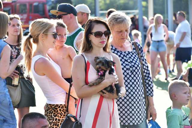 [WIDEO/FOTO] Tysiące baniek, mydlana wyspa i mnóstwo dobrej zabawy. Trwa 8. Mydlany Park Festiwal w Żarowie
