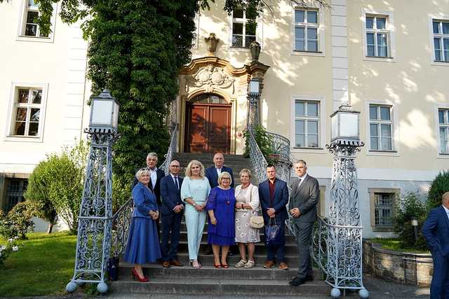 [FOTO] Samorządowcy z wszystkich dziewięciu kadencji spotkali się w Krzyżowej