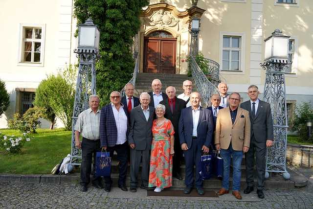 [FOTO] Samorządowcy z wszystkich dziewięciu kadencji spotkali się w Krzyżowej