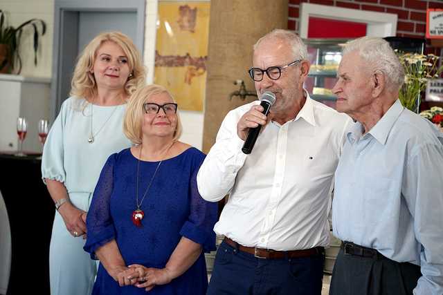[FOTO] Samorządowcy z wszystkich dziewięciu kadencji spotkali się w Krzyżowej