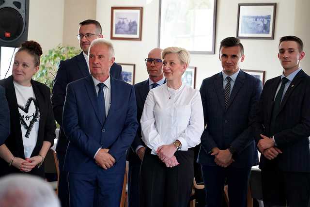 [FOTO] Samorządowcy z wszystkich dziewięciu kadencji spotkali się w Krzyżowej