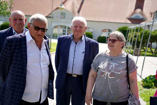 [FOTO] Samorządowcy z wszystkich dziewięciu kadencji spotkali się w Krzyżowej