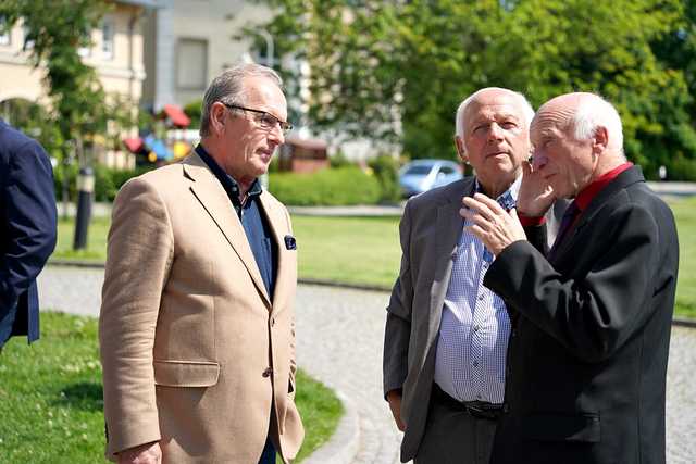 [FOTO] Samorządowcy z wszystkich dziewięciu kadencji spotkali się w Krzyżowej