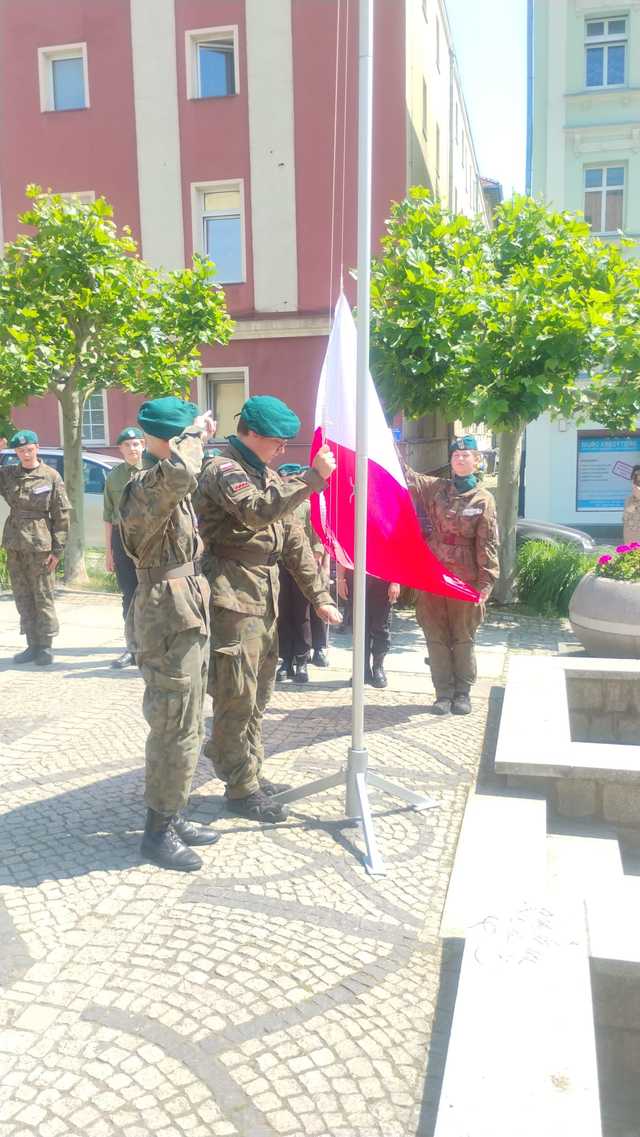 [FOTO] Przyrzeczenie strzeleckie na strzegomskim rynku