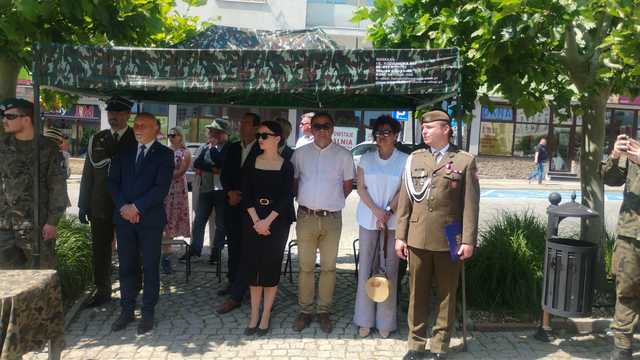 [FOTO] Przyrzeczenie strzeleckie na strzegomskim rynku