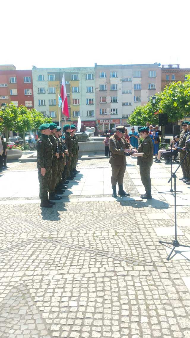 [FOTO] Przyrzeczenie strzeleckie na strzegomskim rynku