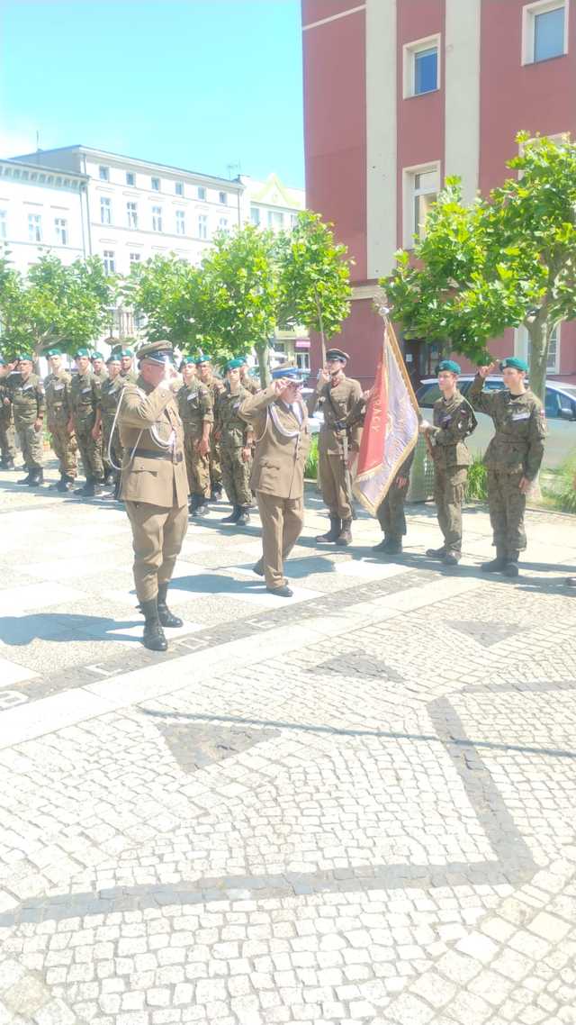 [FOTO] Przyrzeczenie strzeleckie na strzegomskim rynku