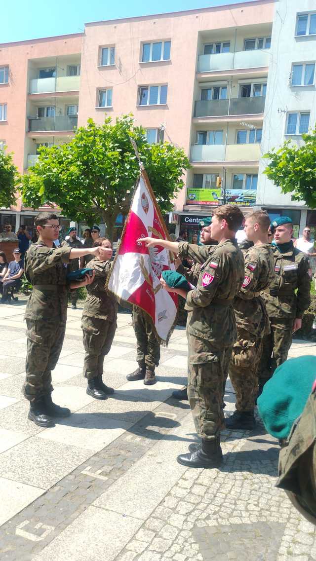 [FOTO] Przyrzeczenie strzeleckie na strzegomskim rynku