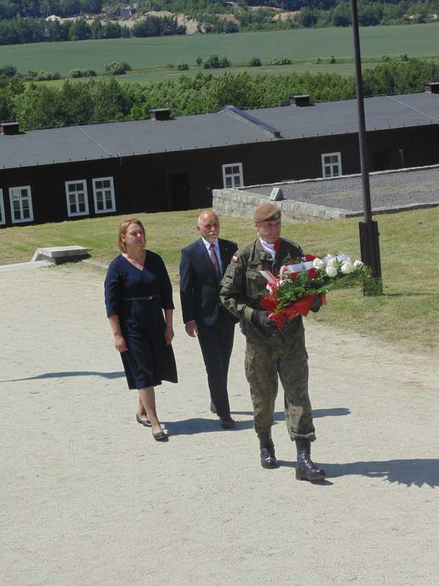 [FOTO] Upamiętnili pomordowanych w KL Gross-Rosen