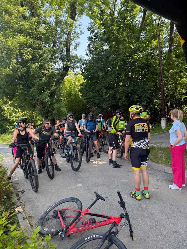 [FOTO] Przejechali nową trasą rowerową Czarna Świdnica