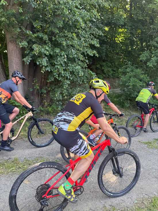 [FOTO] Przejechali nową trasą rowerową Czarna Świdnica