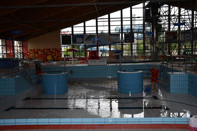 [FOTO] Trwa modernizacja Wodnego Centrum Rekreacji i Hali Sportowej w Świebodzicach 