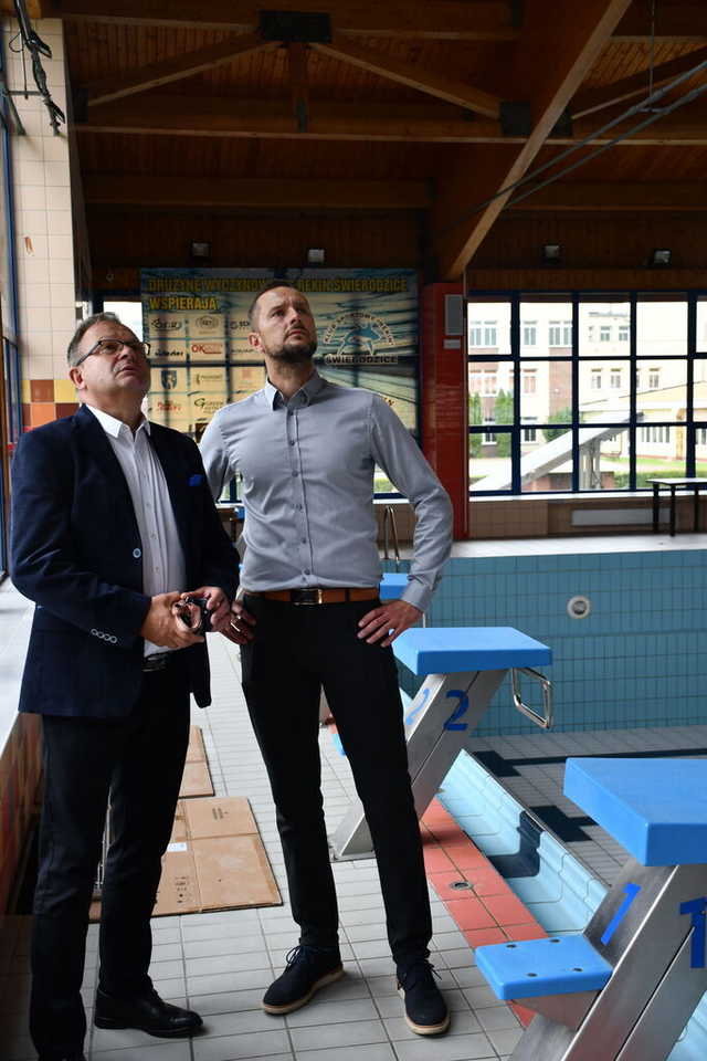 [FOTO] Trwa modernizacja Wodnego Centrum Rekreacji i Hali Sportowej w Świebodzicach 