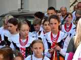 [FOTO] Wierni przeszli w procesji z okazji Bożego Ciała. Świętowanie zwieńczył Parafialny Festyn Rodzinny