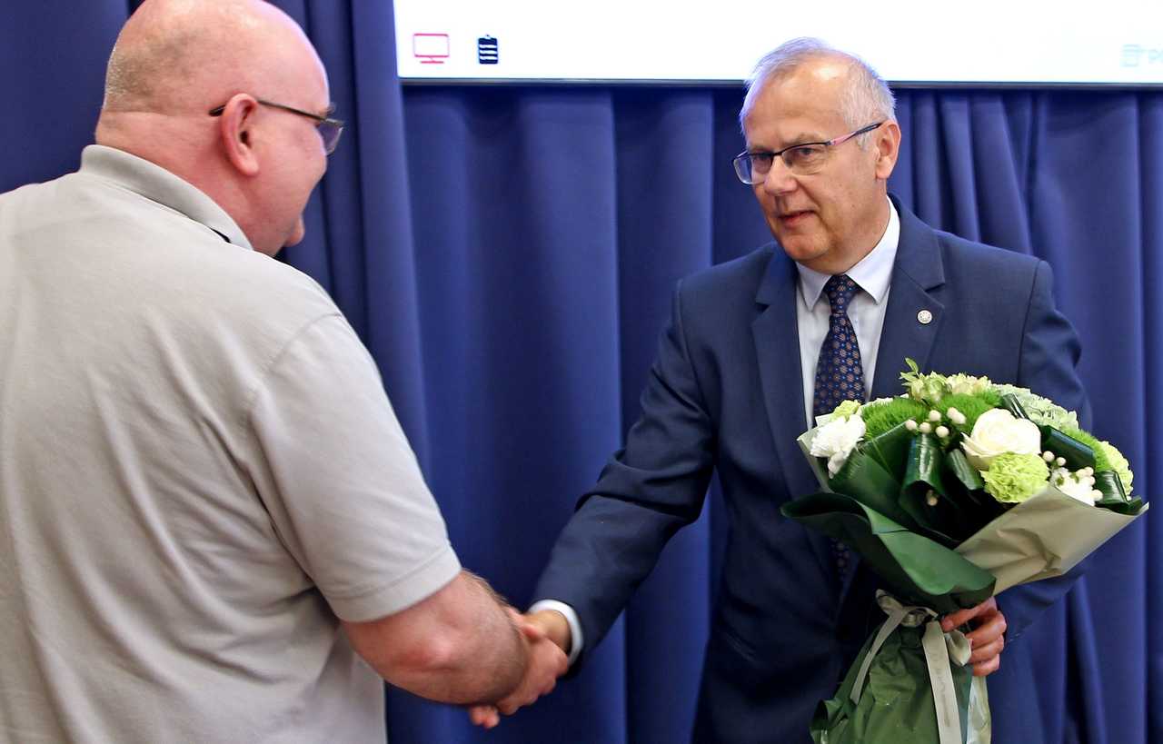 [FOTO] Już po raz piętnasty przyznano absolutorium wójtowi gminy Dobromierz. Przedstawiono również raport o stanie gminy