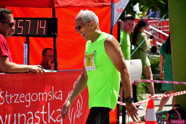 [FOTO/WYNIKI] Pobiegli w 12. edycji Strzegomskiej Dwunastki