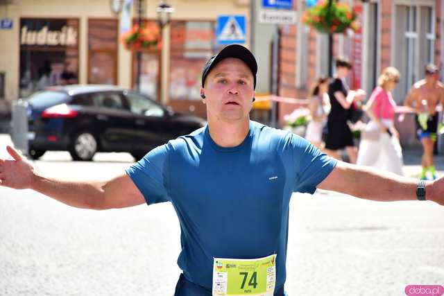 [FOTO/WYNIKI] Pobiegli w 12. edycji Strzegomskiej Dwunastki