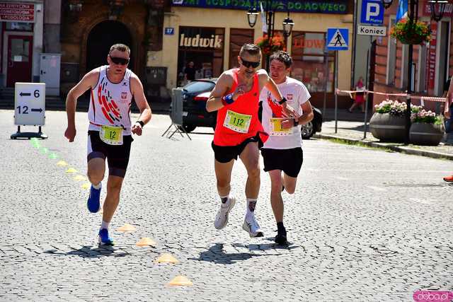 [FOTO/WYNIKI] Pobiegli w 12. edycji Strzegomskiej Dwunastki