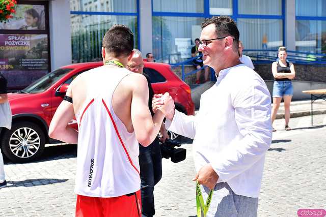 [FOTO/WYNIKI] Pobiegli w 12. edycji Strzegomskiej Dwunastki