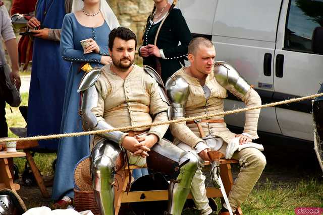 [FOTO] Rycerskie pojedynki, turniej szachowy i pokaz ognia. Ruszył XII Turniej Rycerski w Strzegomiu