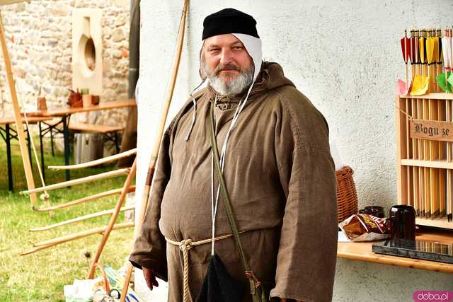 [FOTO] Rycerskie pojedynki, turniej szachowy i pokaz ognia. Ruszył XII Turniej Rycerski w Strzegomiu