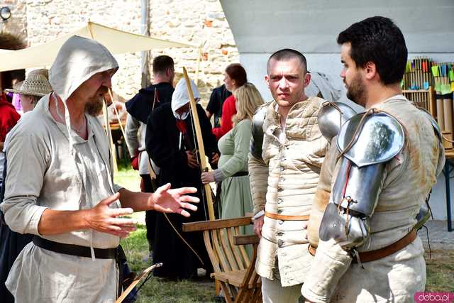 [FOTO] Rycerskie pojedynki, turniej szachowy i pokaz ognia. Ruszył XII Turniej Rycerski w Strzegomiu