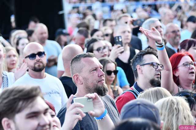 [NOWE ZDJĘCIA/WIDEO] Myslovitz i Łydka Grubasa porwali strzegomską publiczność na zakończenie Święta Granitu