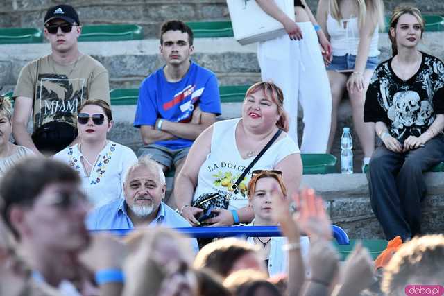 [NOWE ZDJĘCIA/WIDEO] Myslovitz i Łydka Grubasa porwali strzegomską publiczność na zakończenie Święta Granitu