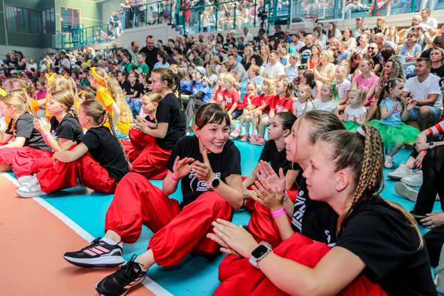Taneczna eksplozja energii w Świdnicy! Gala Szkoły Tańca Dance Mania zakończyła sezon 2024/2025