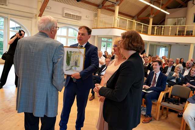 Krzyż Zasługi Republiki Federalnej Niemiec dla Helmutha Caspara Graf von Moltke 