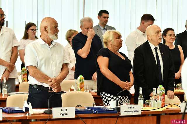 [FOTO] Dziś już nie wyobrażam sobie życia bez Świdnicy. Biskup Waldemar Pytel z tytułem Honorowego Obywatela Miasta