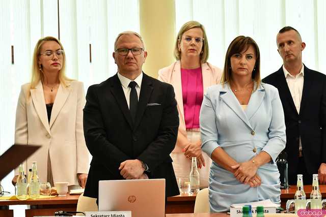 [FOTO] Dziś już nie wyobrażam sobie życia bez Świdnicy. Biskup Waldemar Pytel z tytułem Honorowego Obywatela Miasta