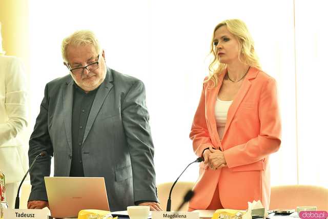 [FOTO] Dziś już nie wyobrażam sobie życia bez Świdnicy. Biskup Waldemar Pytel z tytułem Honorowego Obywatela Miasta