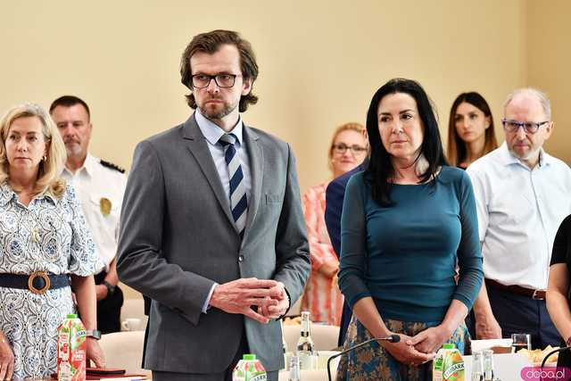 [FOTO] Dziś już nie wyobrażam sobie życia bez Świdnicy. Biskup Waldemar Pytel z tytułem Honorowego Obywatela Miasta